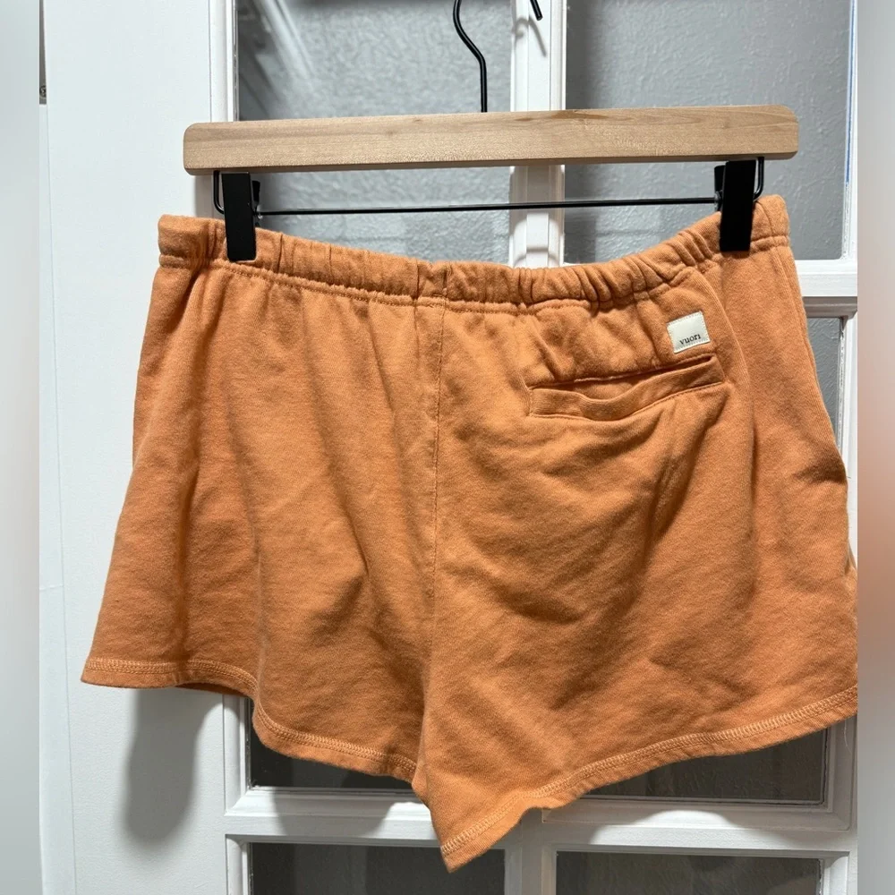 Vuori Women's Sunnyside Short - Picture 8 of 10